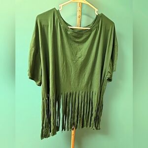 Plus Size 2XL Women's Fringe Hem Short Sleeve Cropped Casual Shirt Green